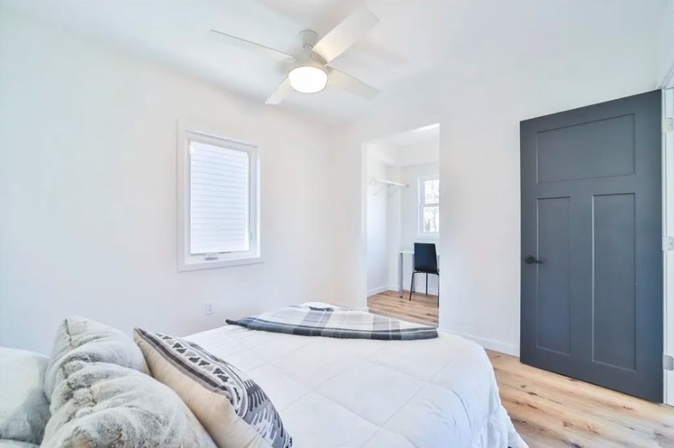 Finished bedroom from the listing