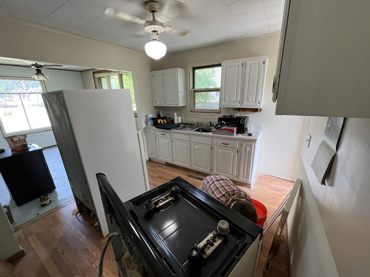 Kitchen before renovation